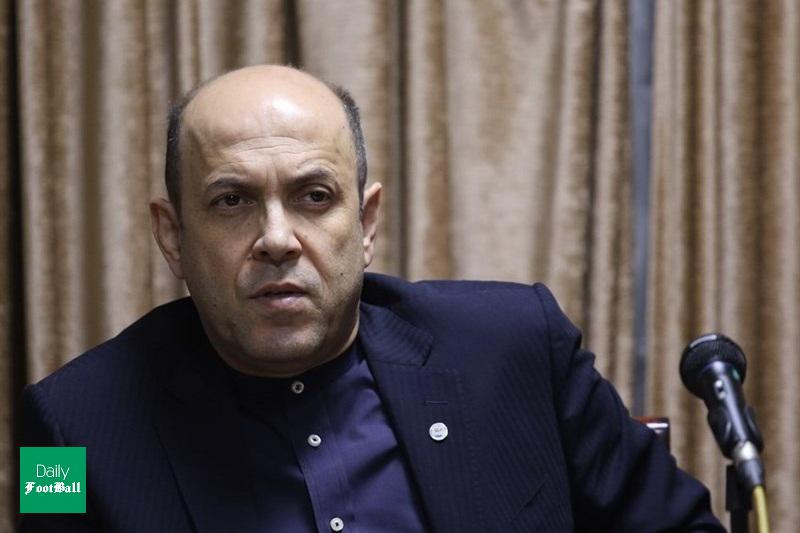افشاگری سعادتمند از شب زنده داری بازیکنان استقلال و بردن قلیان به قطر!