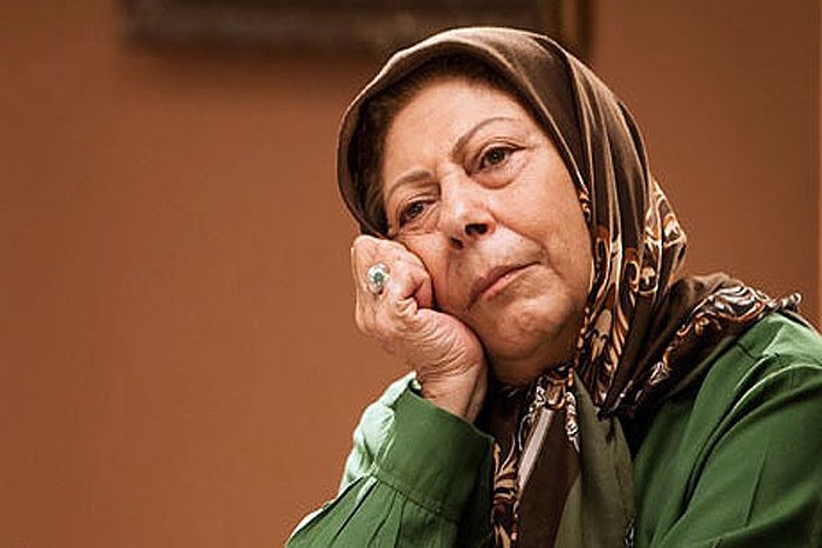 عکس| کشف حجاب ثریا قاسمی در 82 سالگی به بهانه مرگ مهسا امینی؛ واکنش متفاوت بازیگران زن ایرانی | دیلی 3