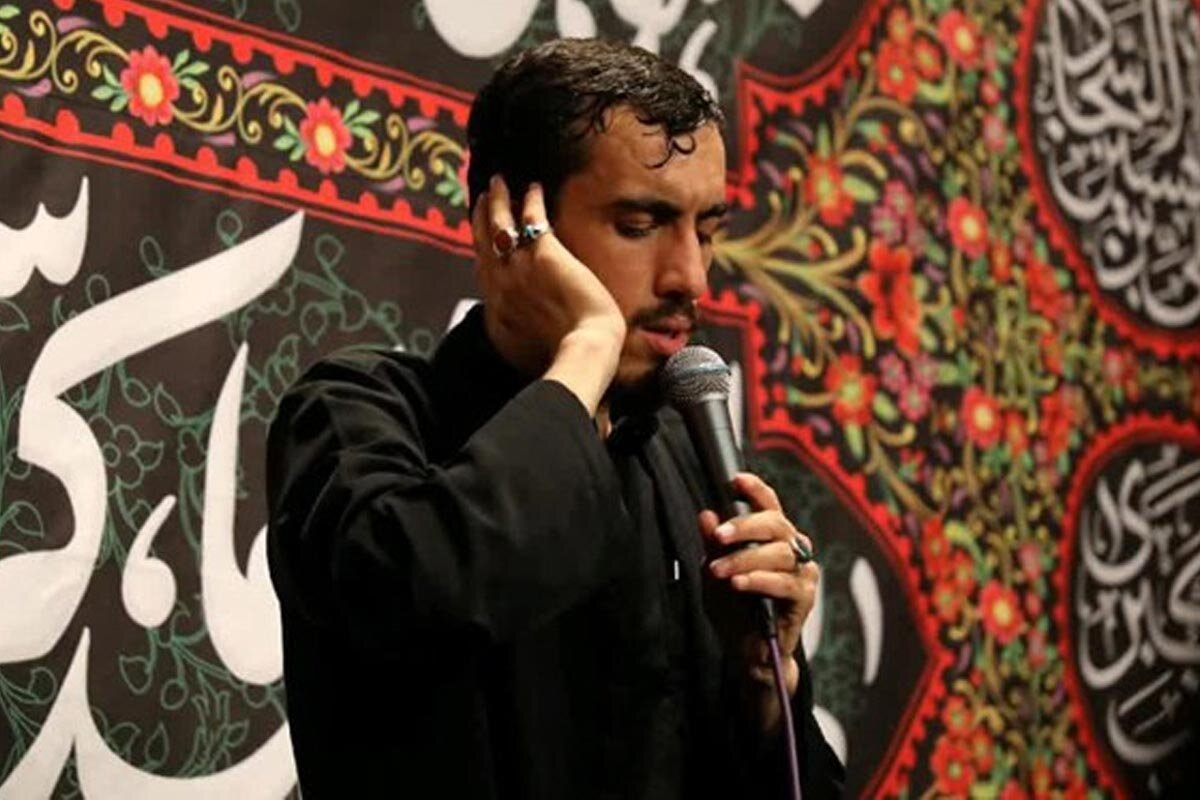 فیلم| مداحی مهدی رسولی در واکنش به اغتشاشات پس از مرگ مهسا امینی؛ دشمن بداند حاج قاسم دارد این خاک | دیلی 3