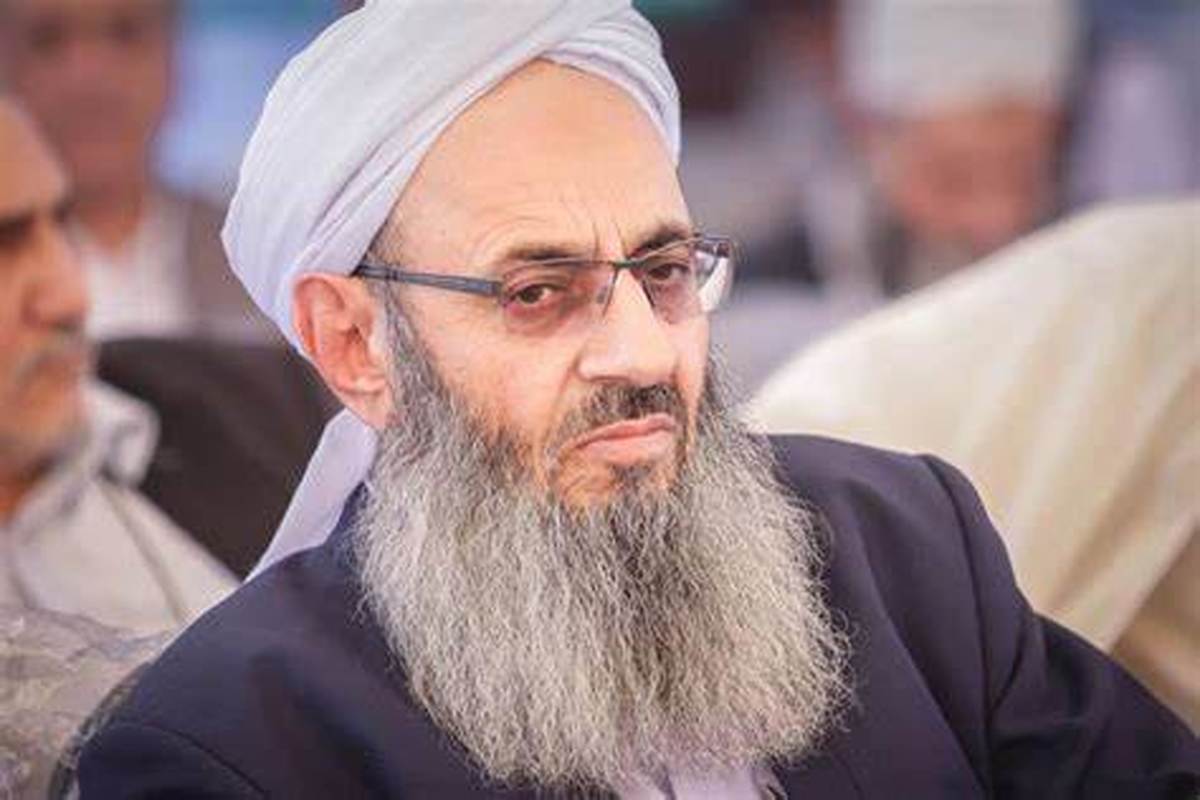 عکس| زن زندگی آزادی به سبک مولوی عبدالحمید | دیلی 3