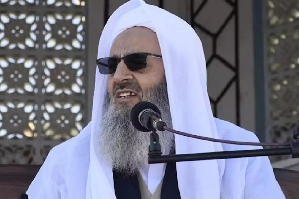 عکس| اظهارات متناقض مولوی عبدالحمید درباره اشتغال زنان؛ بالاخره تکلیف چیست؟ عکس| اظهارات متناقض مولوی عبدالحمید درباره اشتغال زنان؛ بالاخره تکلیف چیست؟ | دیلی 3