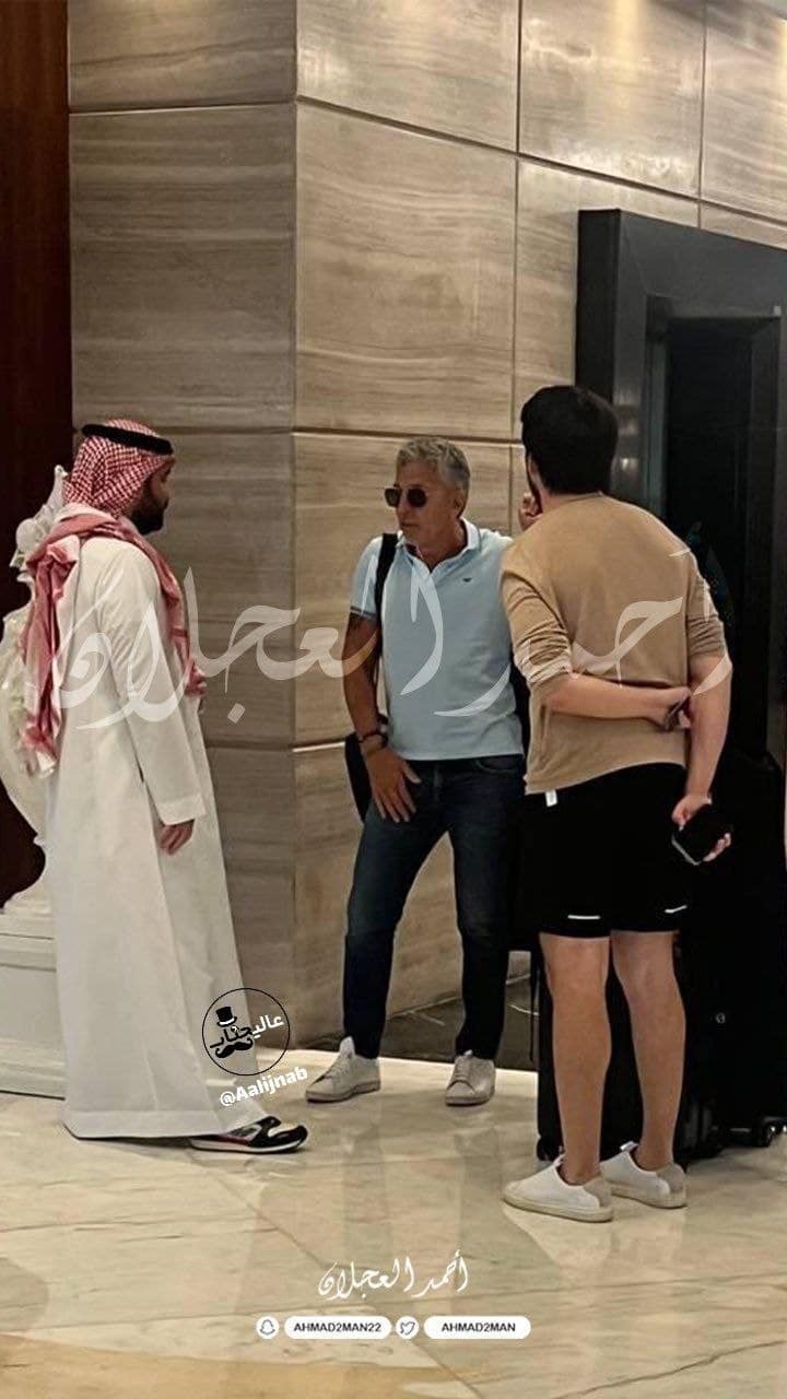 عکس| پدر مسی در عربستان؛ الهلال پیشنهاد نجومی را قبول می کند؟ عکس| پدر مسی در عربستان؛ الهلال پیشنهاد نجومی را قبول می کند؟ | دیلی 3