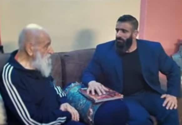 عکس| تصاویری جالب از هادی چوپان در کنار پهلوان خلیل عقاب | دیلی 3