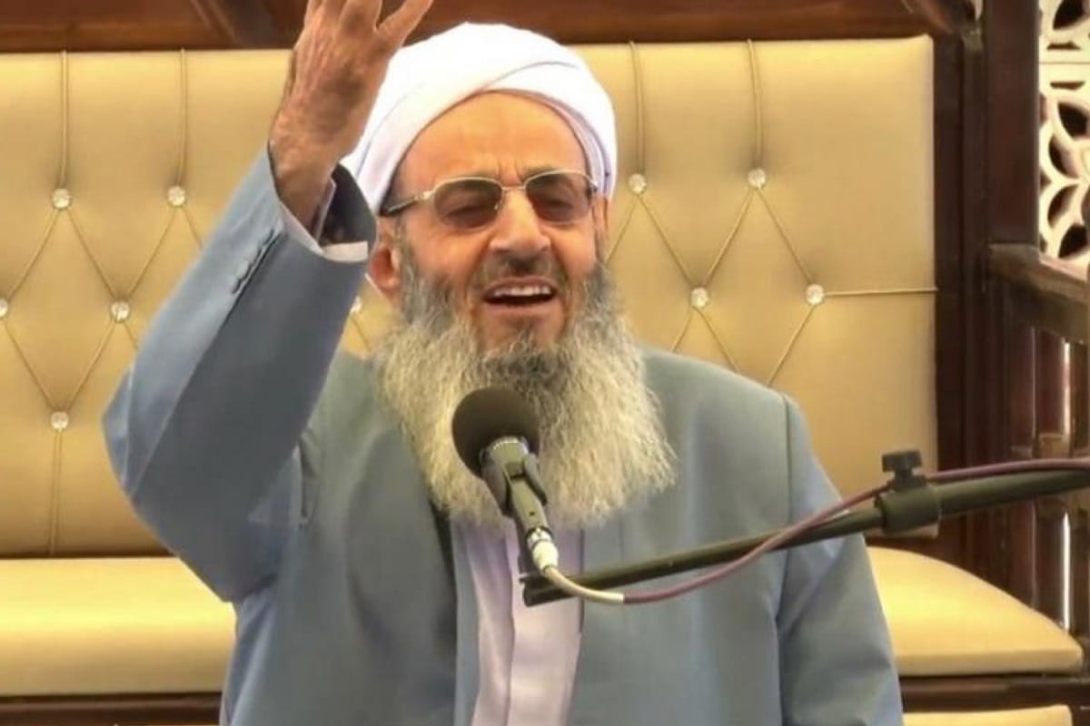 عکس| فتوای باورنکردنی مولوی عبدالحمید درباره قاچاق بنزین به خارج از کشور عکس| فتوای باورنکردنی مولوی عبدالحمید درباره قاچاق بنزین به خارج از کشور | دیلی 3