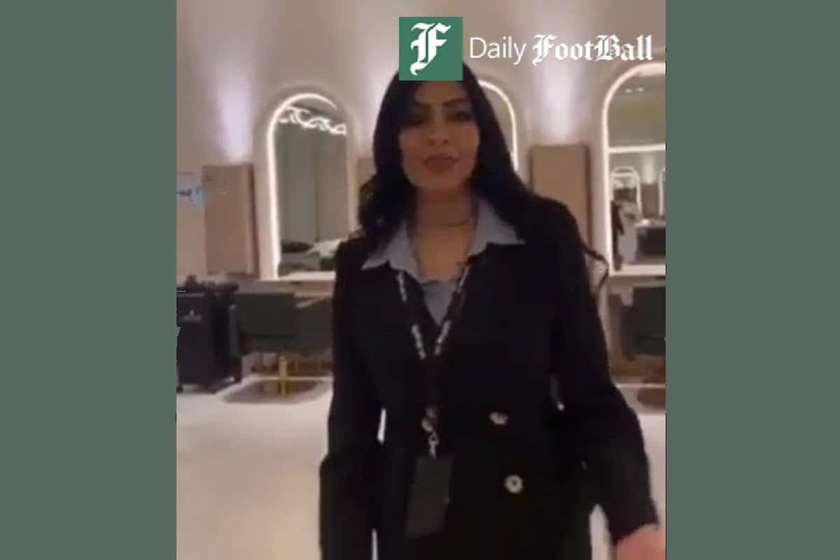 فیلم| افتتاح آرایشگاه زنانه با آرایشگران مرد جنجال به پا کرد | دیلی 3