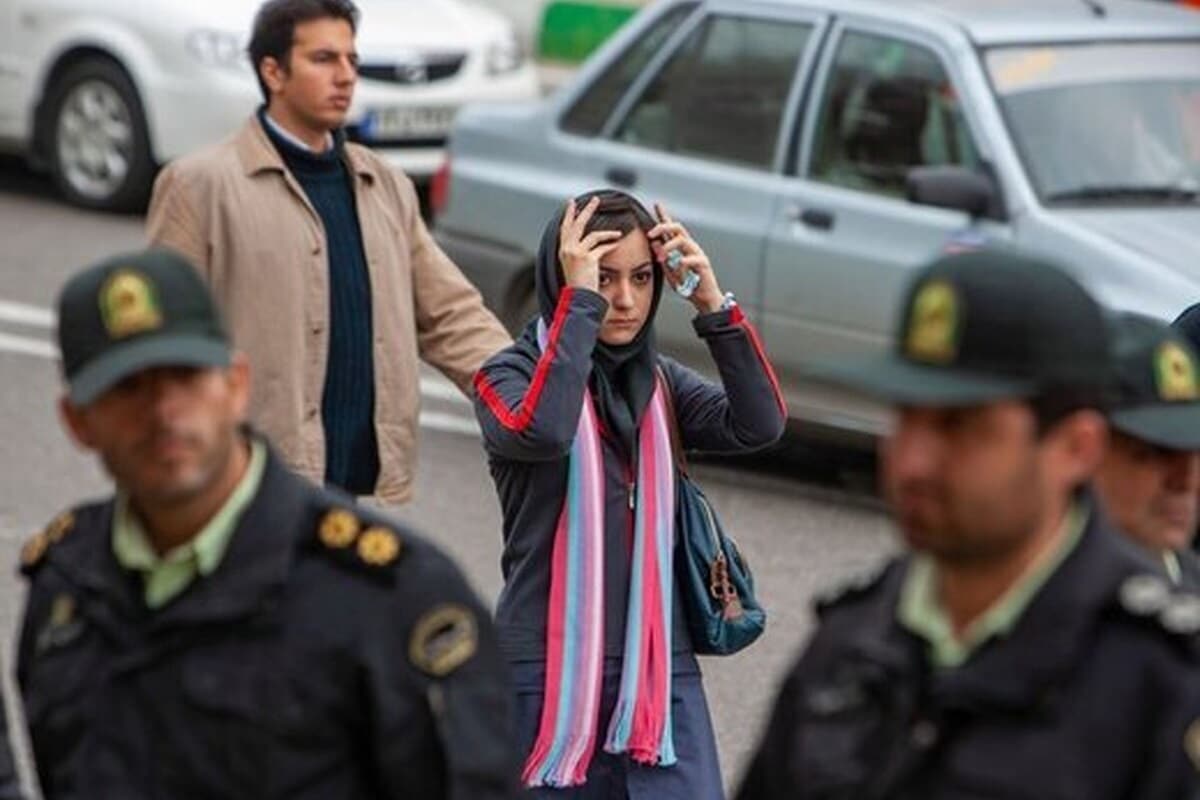 فیلم| حجاب زنان برای تحریک نشدن مردان است؟ | دیلی 3