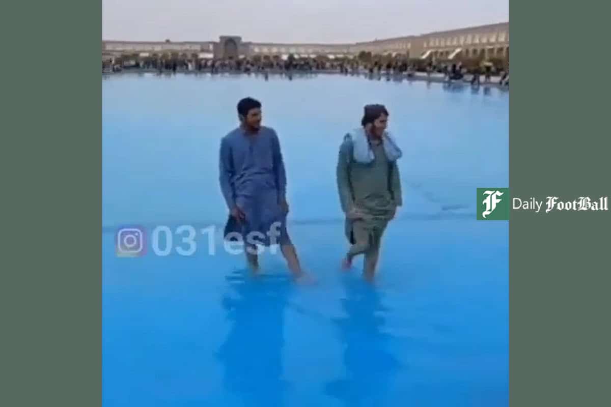 فیلم| آب بازی طالبان در میدان نقش جهان اصفهان | دیلی 3