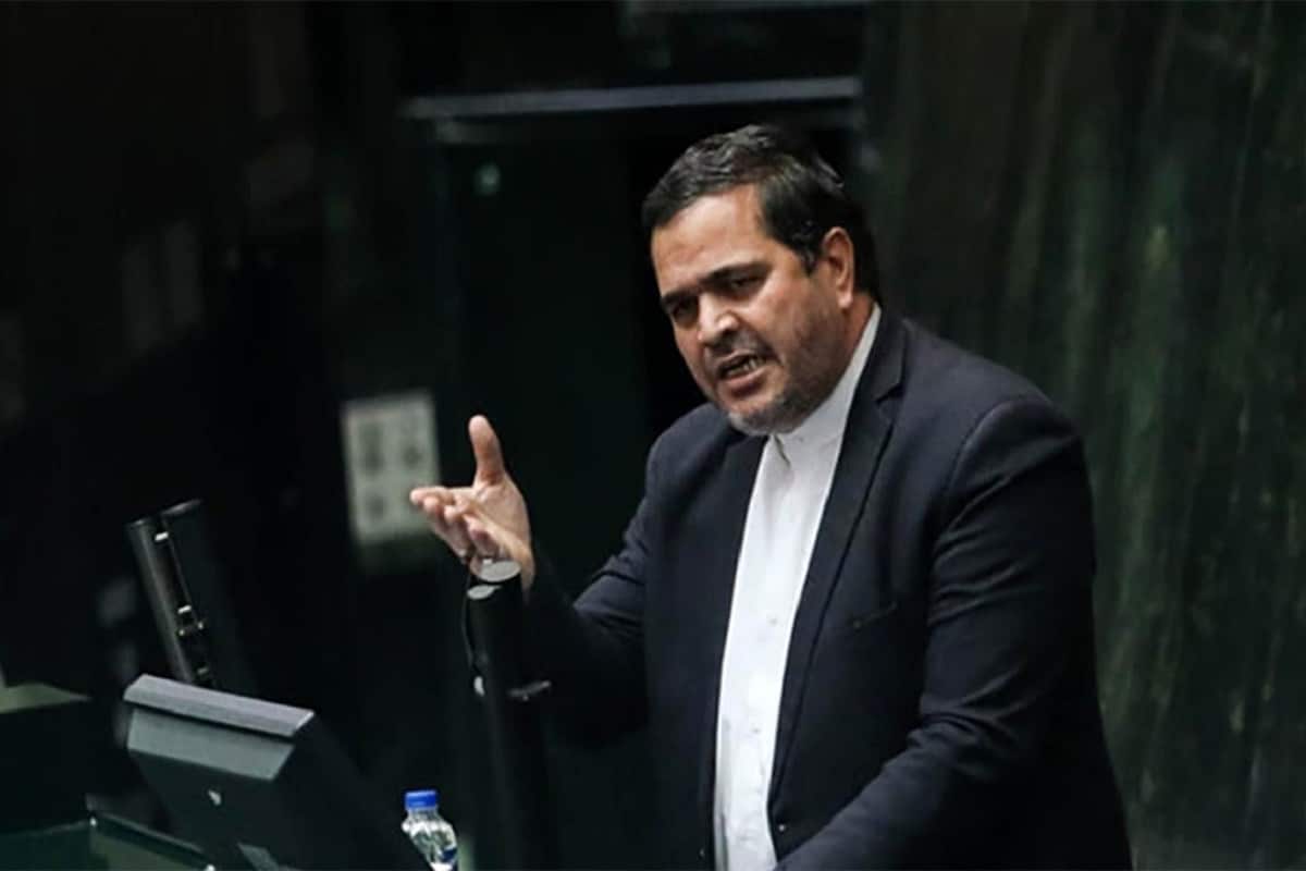 عکس| آقای عنابستانی؛ شما زیر گوش سرباز خط ویژه نزن، فدا کردن جان برای دختران سرلخت پیشکش! | دیلی 3