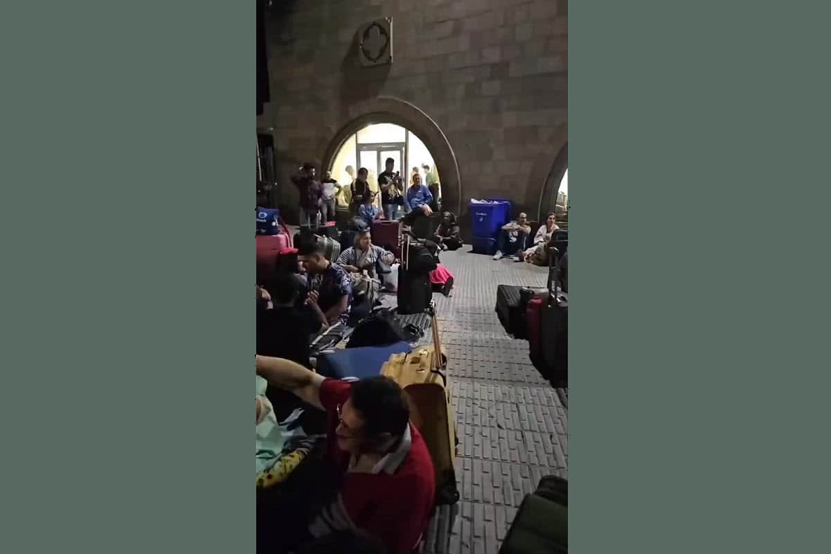 فیلم| وضعیت اسفناک مسافران ایرانی در مرز ارمنستان | دیلی 3