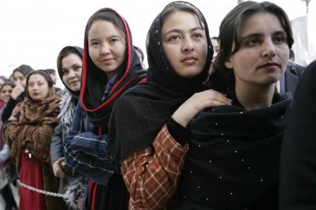 عکس| هشدار طالبان به آرایشگاه های زنانه در افغانستان | دیلی 3