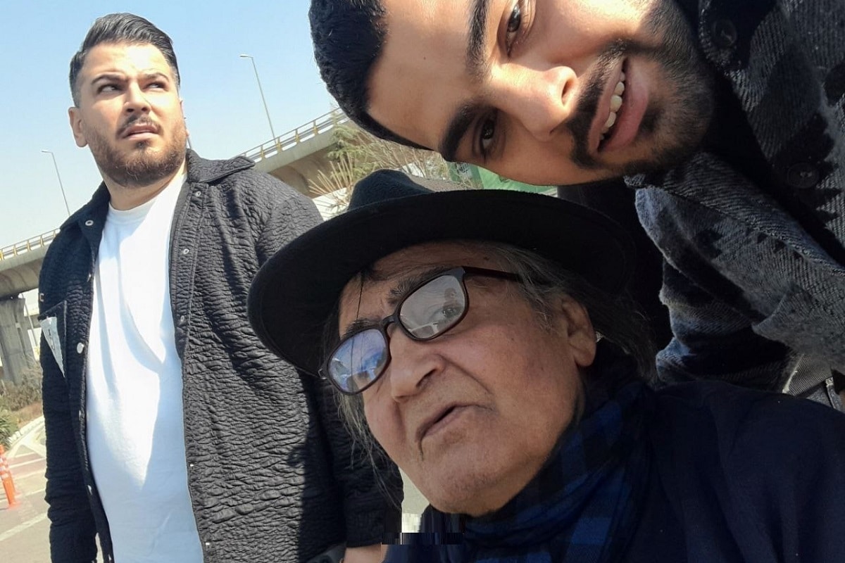 عکس| رضا رویگری با ویلچر در راهپیمایی 22 بهمن 1402 عکس| رضا رویگری با ویلچر در راهپیمایی 22 بهمن 1402 | دیلی 3