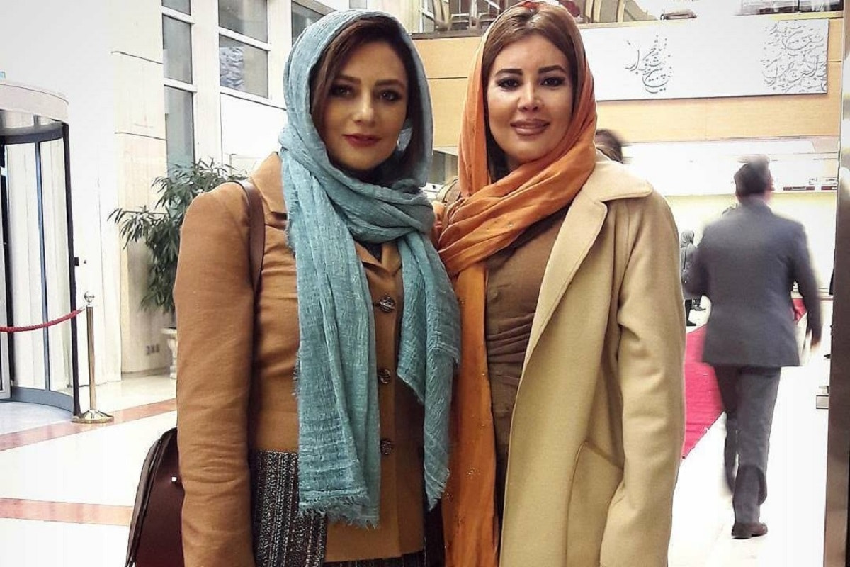 عکس| هنجارشکنی و کشف حجاب علنی خواهر یکتا ناصر با تهدید نیروهای پلیس | دیلی 3
