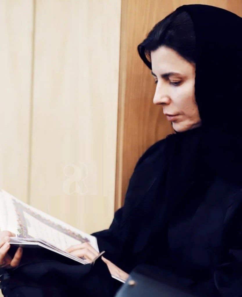 عکس| قرآن خواندن لیلا حاتمی در مراسم ختم رضا داوودنژاد عکس| قرآن خواندن لیلا حاتمی در مراسم ختم رضا داوودنژاد | دیلی 3