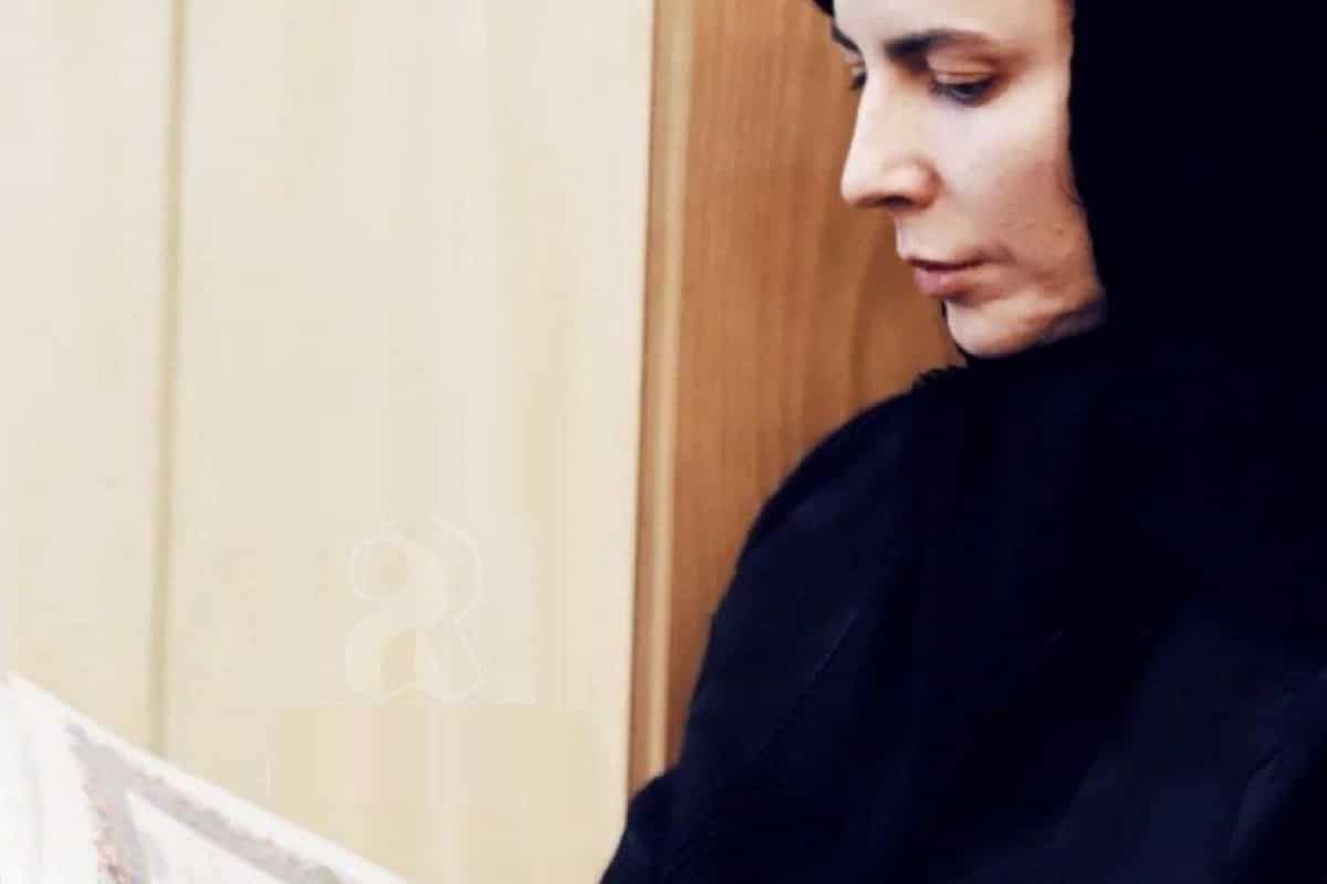 عکس| قرآن خواندن لیلا حاتمی در مراسم ختم رضا داوودنژاد عکس| قرآن خواندن لیلا حاتمی در مراسم ختم رضا داوودنژاد | دیلی 3