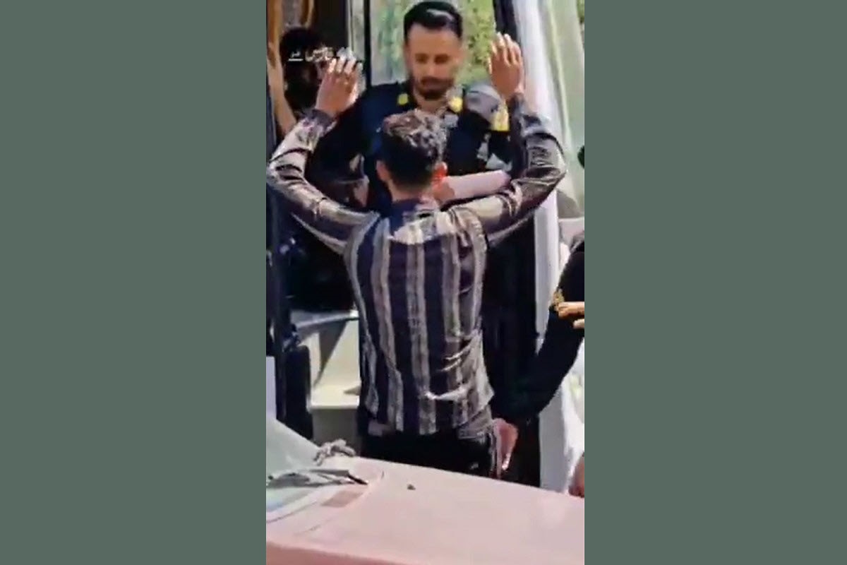 فیلم| نحوه برخورد ماموران پلیس با اتباع غیرمجاز افغانستانی | دیلی 3