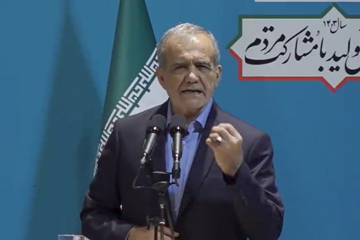 فیلم| اعتراض تند پزشکیان به یارانه بنزین | دیلی 3