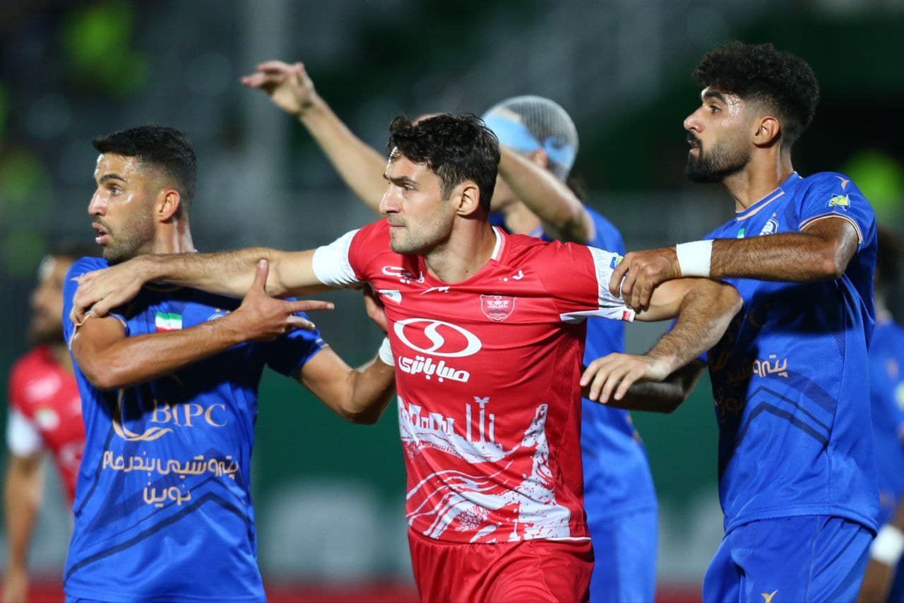 نتیجه بازی استقلال و پرسپولیس در هفته ششم لیگ برتر 1403؛ پیروزی سرخپوشان در دربی 104 پایتخت | دیلی 3