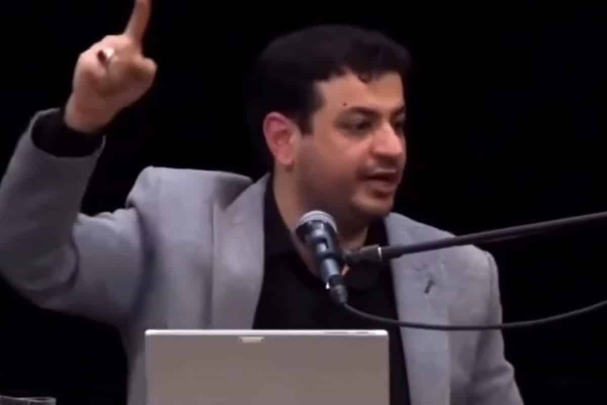 فیلم| صحبت های توهین آمیز رائفی پور درباره عید نوروز | دیلی 3
